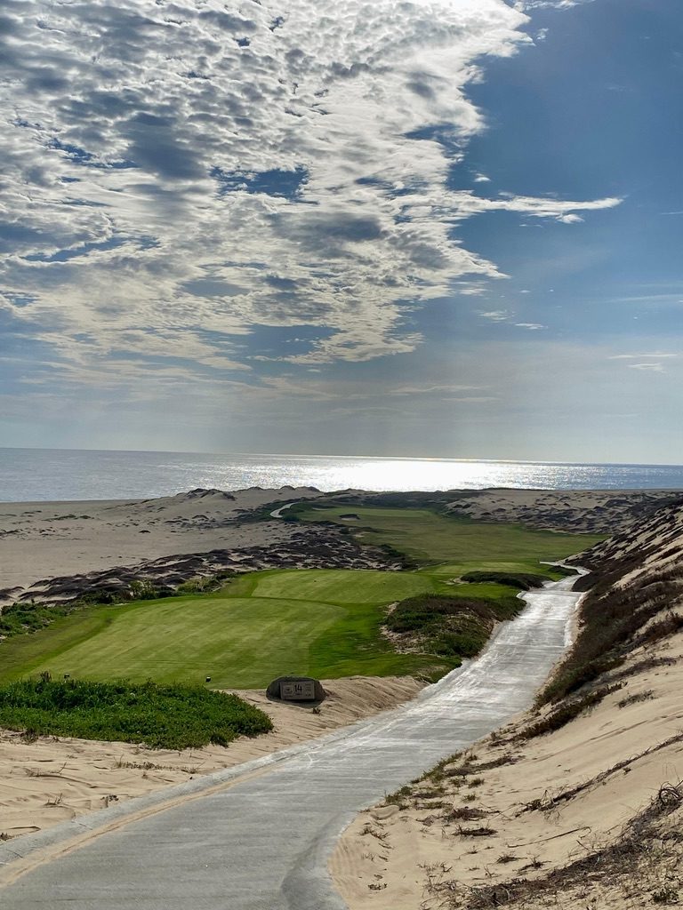 Solmar Links hole 14 with Pacific Ocean and sand dunes